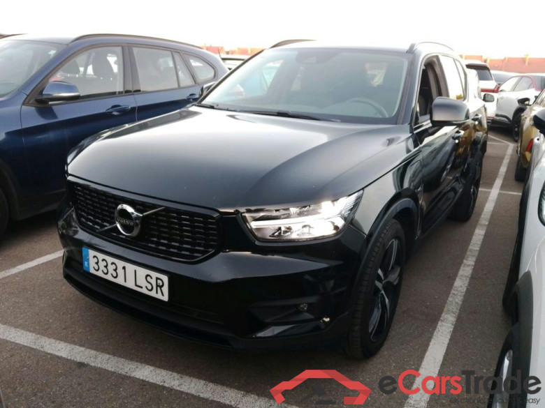 VOLVO XC40 / 2017 / 5P / todoterreno 1.5 T4 Twin Recharge R-Design Exp Auto