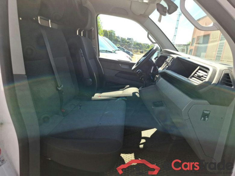 VOLKSWAGEN Transporter / 2019 / 4P / Fourgon tôlé 2.0 TDi 150 4MO L1H1 Business Line #6