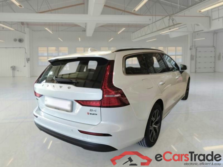 VOLVO V60 / 2019 / 5P / STATION WAGON B4 D AUTOM.CORE #2