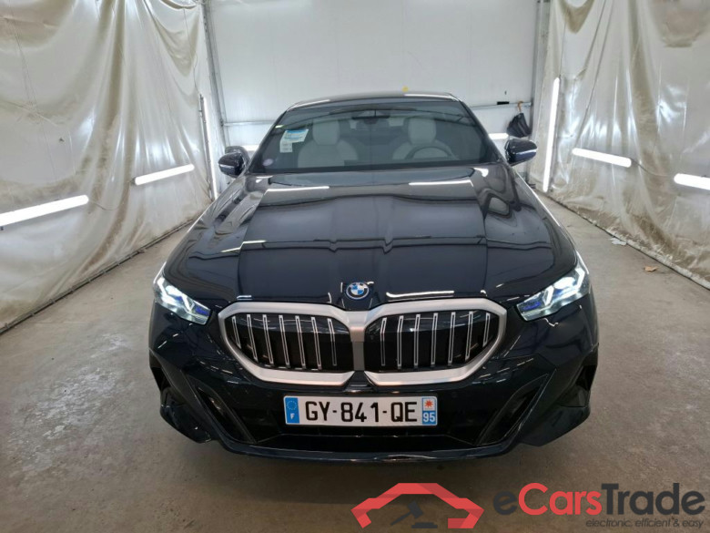 BMW Série 5 / 2023 / 4P / Berline 530e 299ch M Sport BVA8