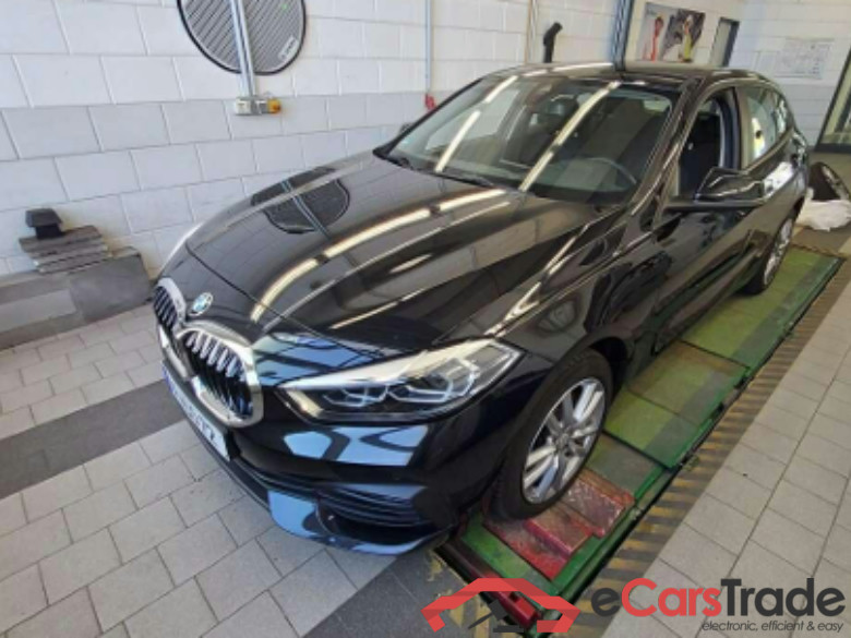 Baureihe 1 Lim. 120 d Advantage 2.0 140KW AT8 E6d #1