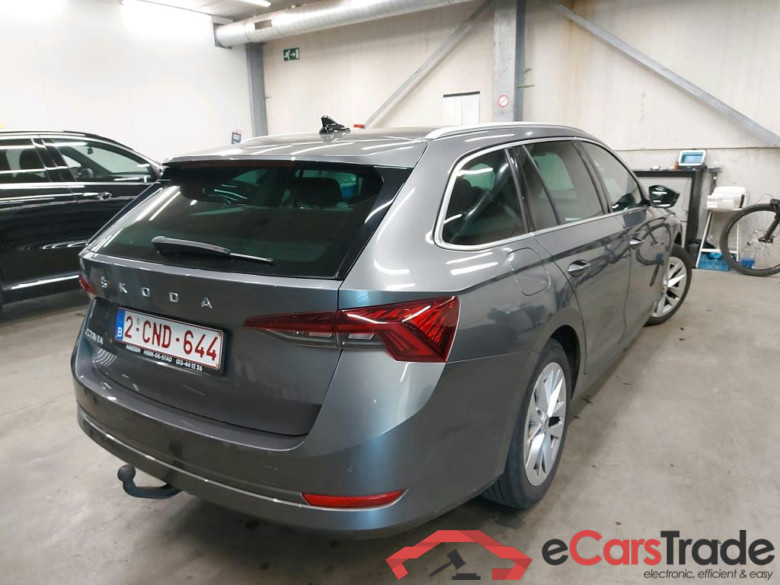 SKODA - SKO OCTAVIA COMBI 1.0 TSI 110PK Clever Pack Premium & Pack Clever With Heated Seats  * PETROL * #2