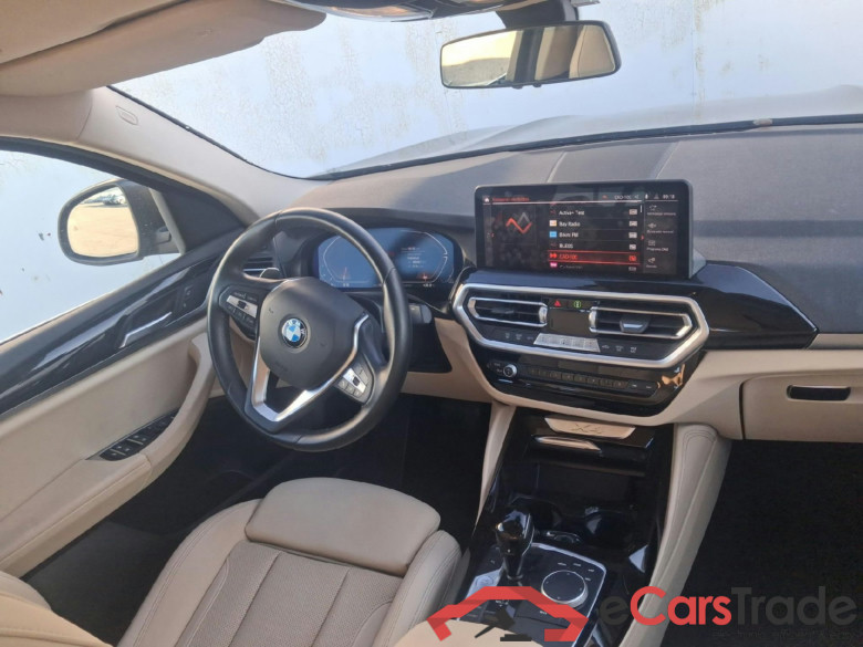BMW X4 / 2021 / 5P / todoterreno xDrive20d #3