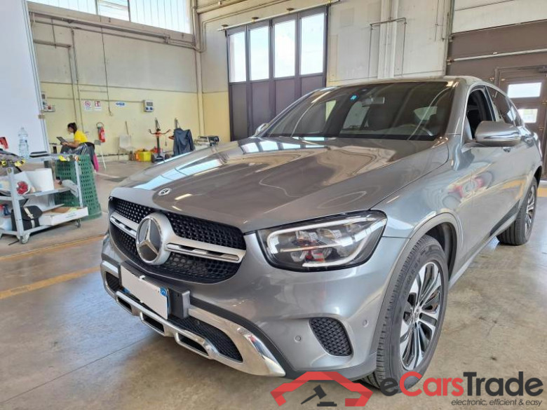MERCEDES-BENZ GLC COUPÈ / 2019 / 5P / SUV 220 D 4MATIC SPORT AUT. #1