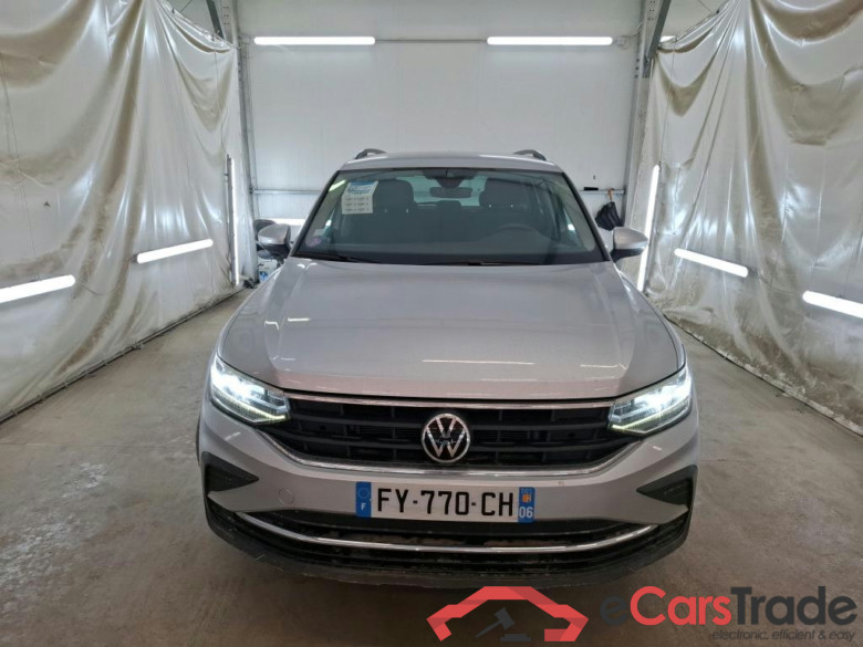 VOLKSWAGEN Tiguan / 2020 / 5P / SUV 1.5 TSI 150 DSG7 Life Busines #1