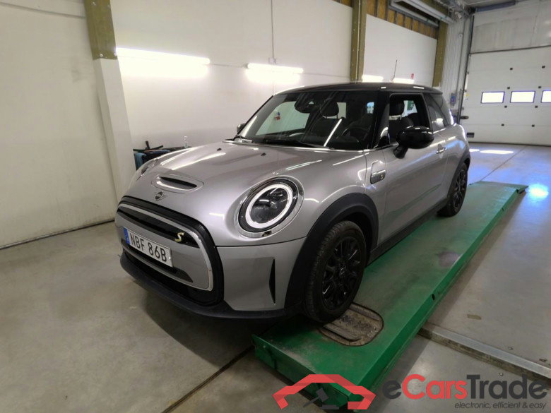 John Cooper EV SE Essential 3d