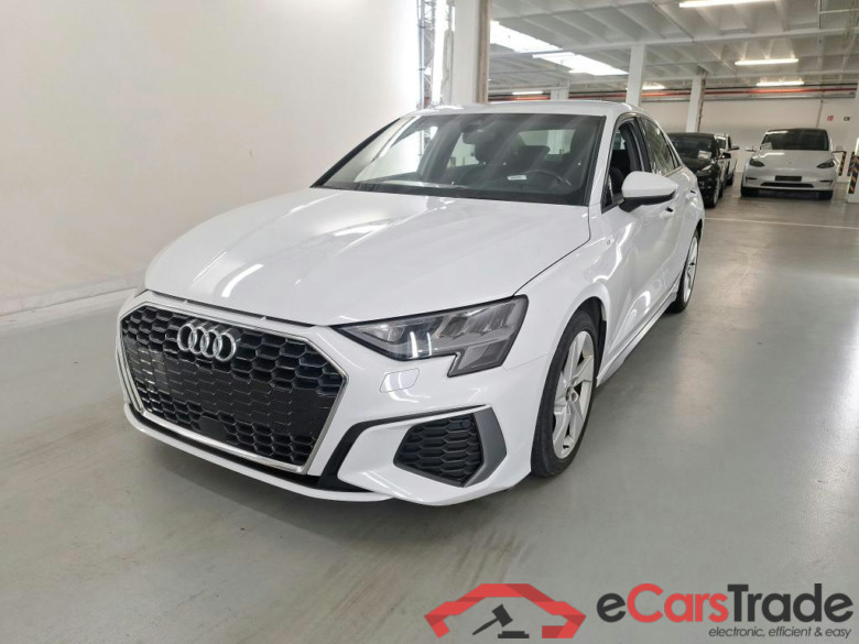 AUDI A3 BERLINE 1.5 TFSI 35 110KW S TRONIC S LINE