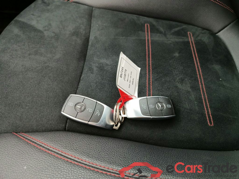 Mercedes-Benz EQA EQA 250+ AMG Line 5d #4
