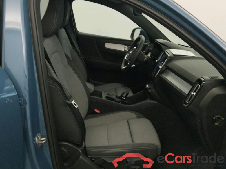 VOLVO XC40 / 2021 / 5P / todoterreno 1.5 T4 Recharge PHEV Core Auto #6