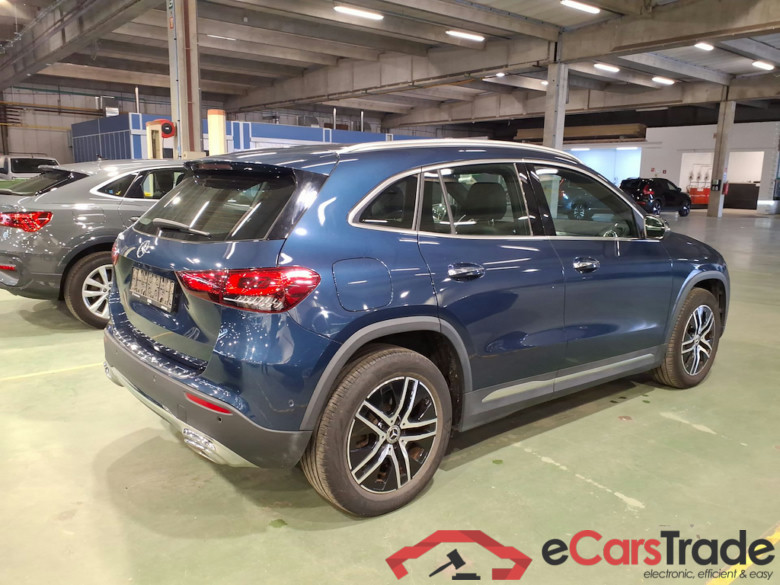MERCEDES-BENZ GLA 1.3 GLA 250 E DCT LUXURY LINE #4
