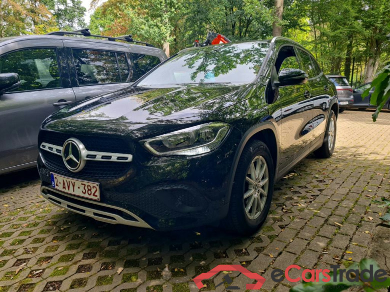 MERCEDES-BENZ GLA - Klasse 1.3 GLA 180 DCT BUSINESS SOLUTION #1