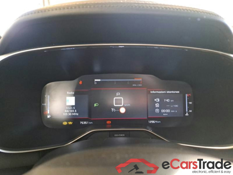 CITROEN C5 AIRCROSS / 2018 / 5P / SUV BLUEHDI 130 SeS BUSINESS EAT8 #4