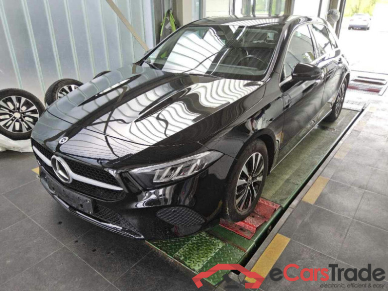 Mercedes-Benz A (BM 177)(03.2018->) DE - LimS5 A 180 EU6d, (Facelift) 2022 - 2024
