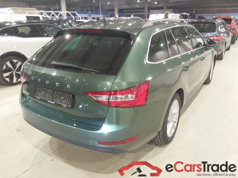 SKODA SUPERB COMBI - 2019 1.4 TSI PHEV Ambition DSG #4