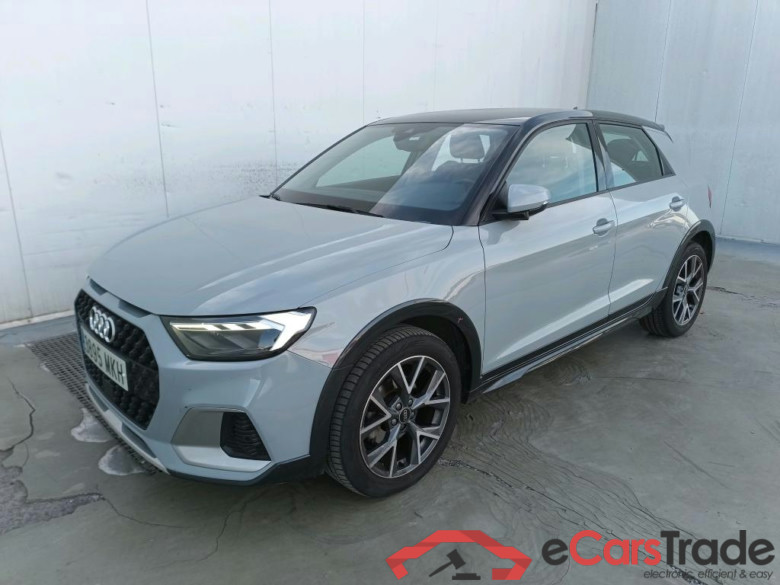 AUDI A1 / 2018 / 5P / berlina con portón allstreet Adrenalin 35 TFSI 110kW S tro(SP) #1