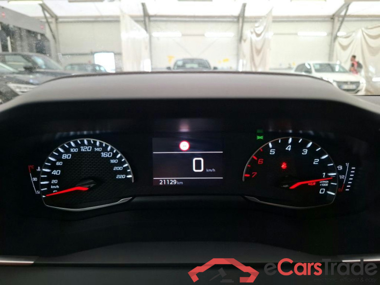 PEUGEOT 208 / 2019 / 5P / Berline Puretech 75 S&S Active Business #6