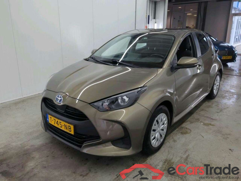 TOYOTA Yaris 1.5 Hyb. Active