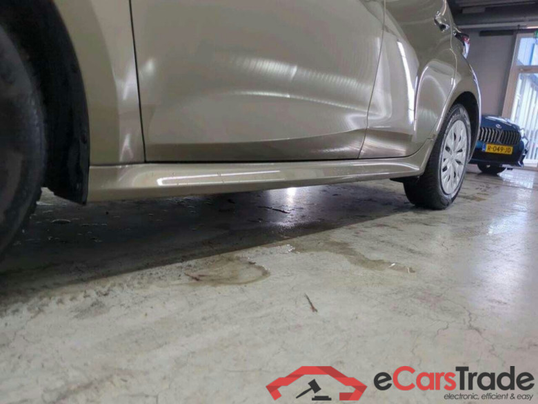 TOYOTA Yaris 1.5 Hyb. Active #6