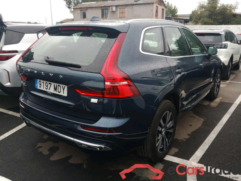 VOLVO XC60 / 2017 / 5P / todoterreno 2.0 T6 AWD Recharge Core Auto #2