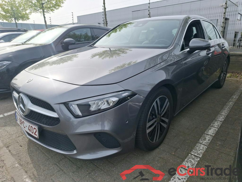 MERCEDES - MER A 180 d 116PK 8G-DCT Business Solution Luxury #1
