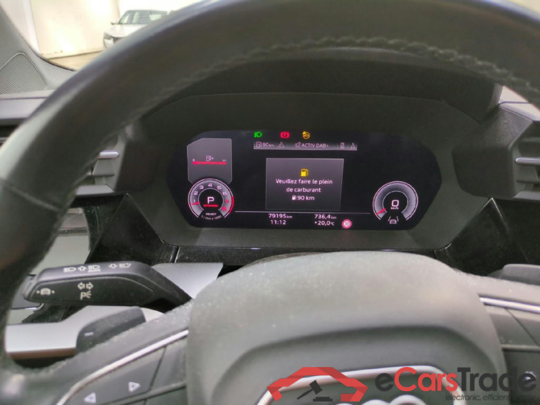 AUDI A3 Sportback / 2020 / 5P / Berline 35 TFSI 150 MHEV S Tronic Design Luxe #6