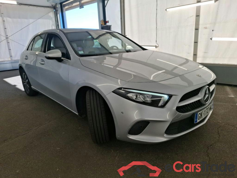 MERCEDES-BENZ Classe A Compact / 2018 / 5P / Berline A 250 e Business Line 8G-DCT #5