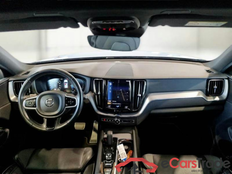 VOLVO XC60 / 2017 / 5P / SUV T6 PLUG-IN AWD AUTO RECHARGE R-DESIGN #3