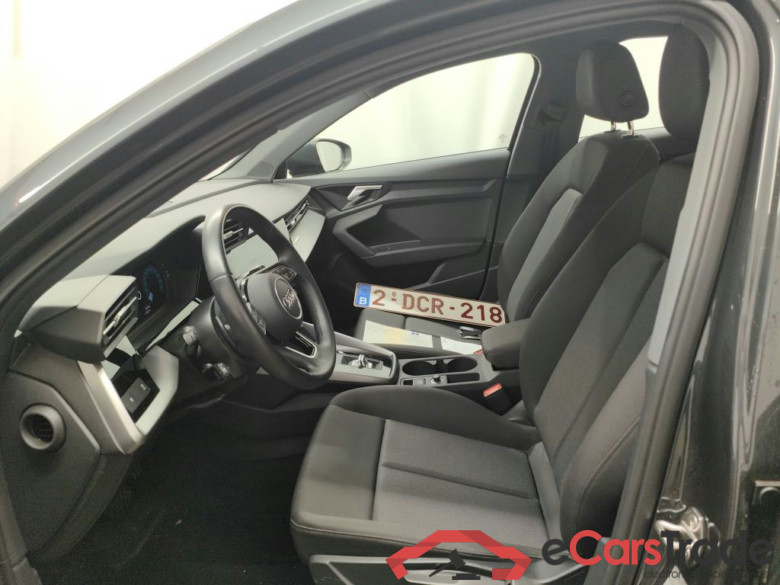 Audi A3 Berline 1.0 TFSi 30 81kW Stronic Attraction 4d #3