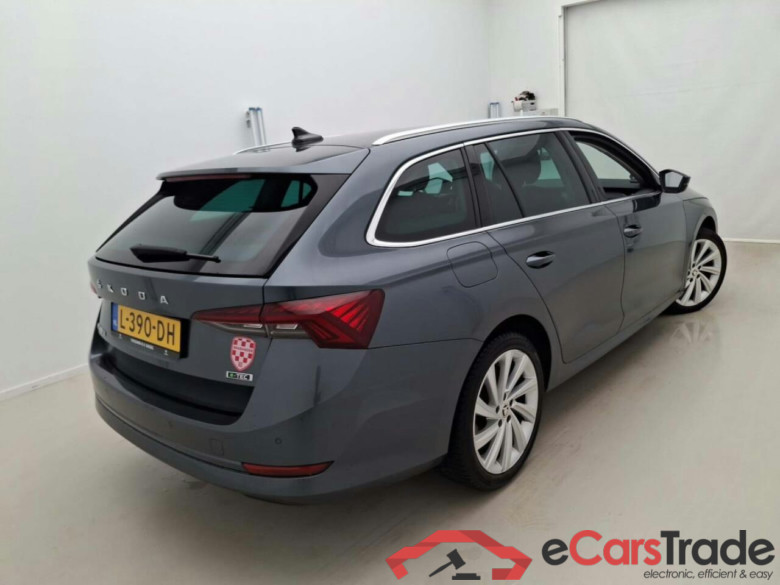 SKODA Octavia Combi 1.0 TSI Bns Edition #2