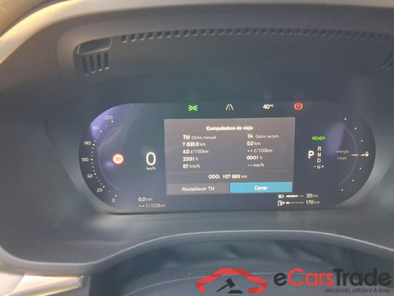 VOLVO XC60 / 2017 / 5P / todoterreno 2.0 T6 AWD Recharge Core Auto #4