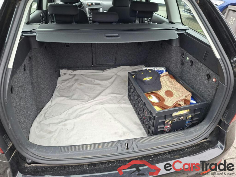 SKODA Octavia Combi SW 1.2 TSI Ambition #6