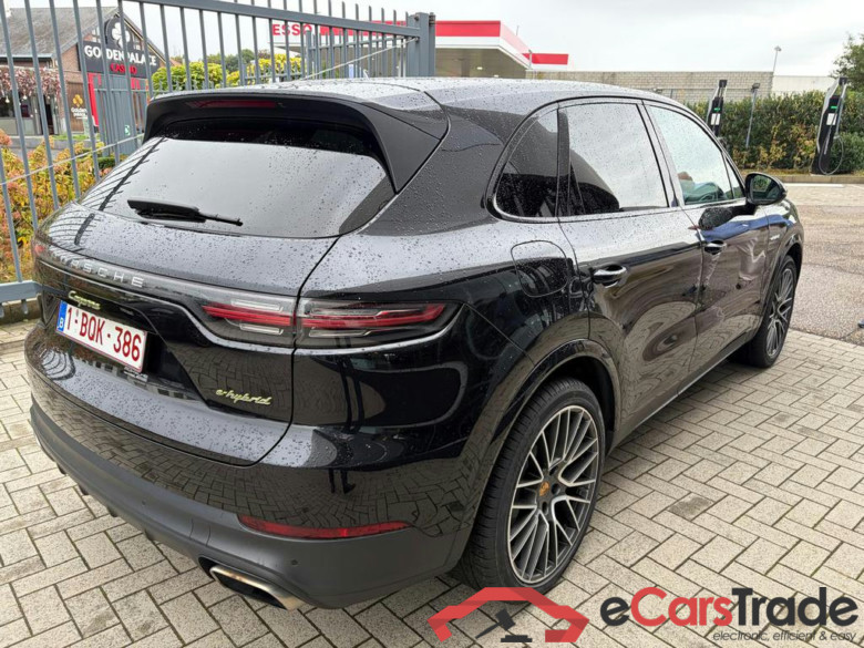 PORSCHE Cayenne E-hybrid #4