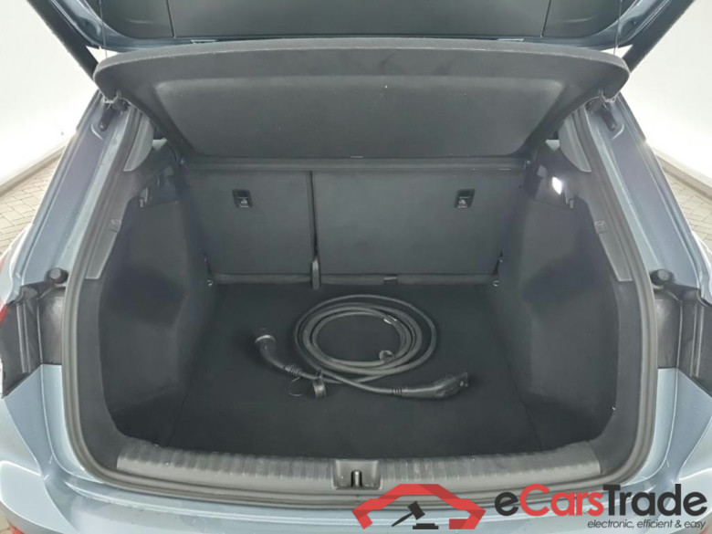 AUDI Q4 e-tron 40 e-tron Launch edition Advanced 5D 150kW #5