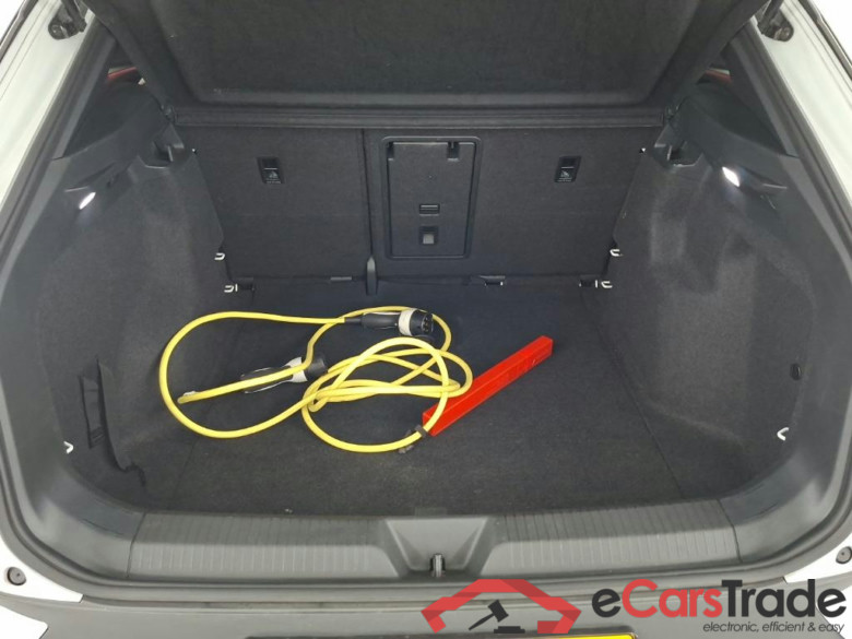 VOLKSWAGEN ID.4 77kWh Business Auto 5D 150kW Athlon Edition #5