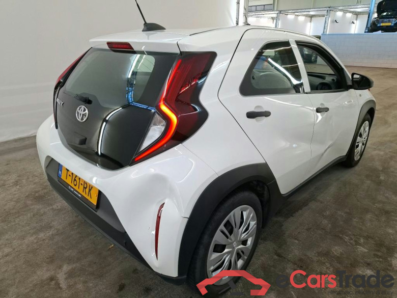 Toyota AYGO X 1.0 VVT-i MT 5d #2