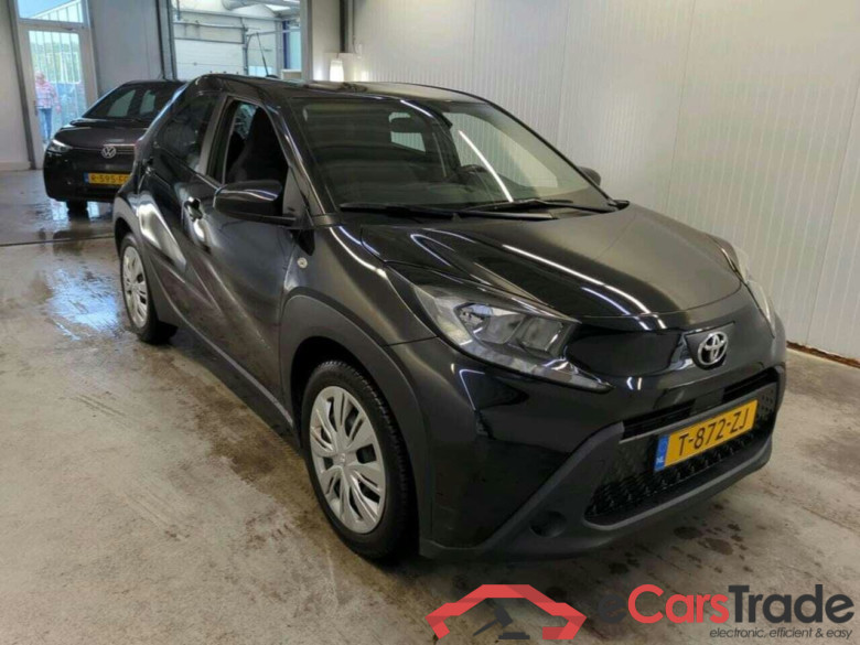 TOYOTA Aygo X 1.0 VVT-i MT Play #5