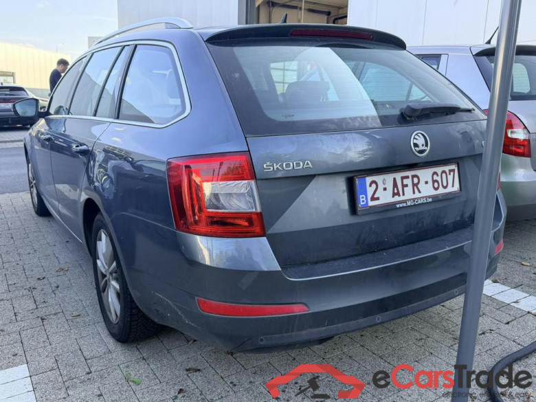 SKODA Octavia Combi Dsl SW 1.6 CR TDi Ambition DSG #4