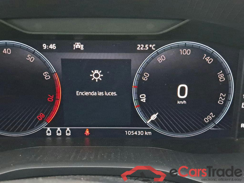 SKODA Karoq / 2021 / 5P / todoterreno 1.5 TSI 110kW (150CV) ACT Ambition #5