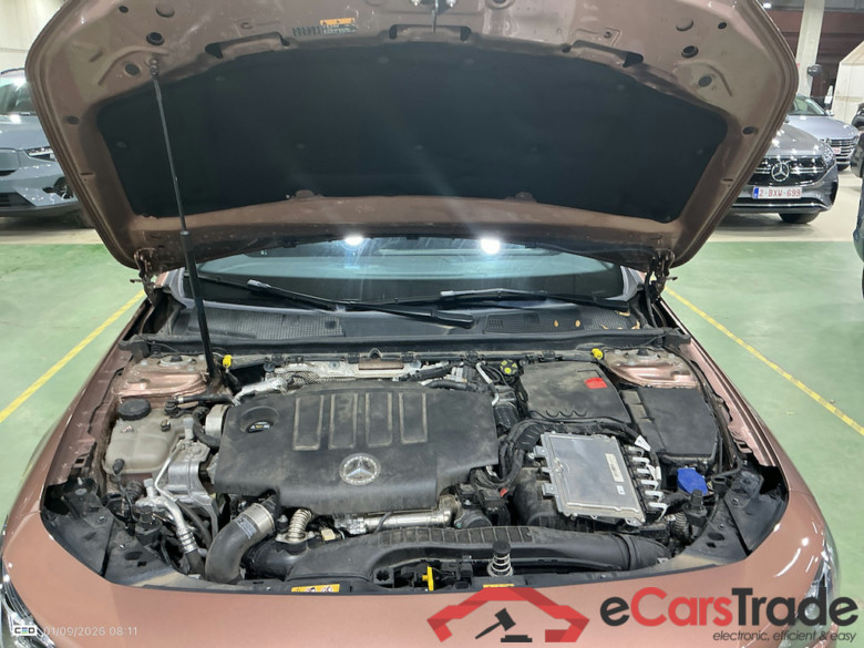 MERCEDES-BENZ CLA SHOOTING BRAKE 2.0 CLA 180 D LUXURY LINE DCT SH BR #6