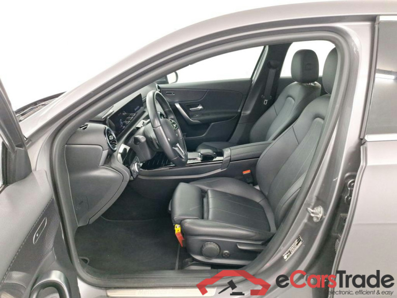 MERCEDES-BENZ A-CLASS LIMOUSINE 1.3 A 250 E LUXURY LINE DCT #5