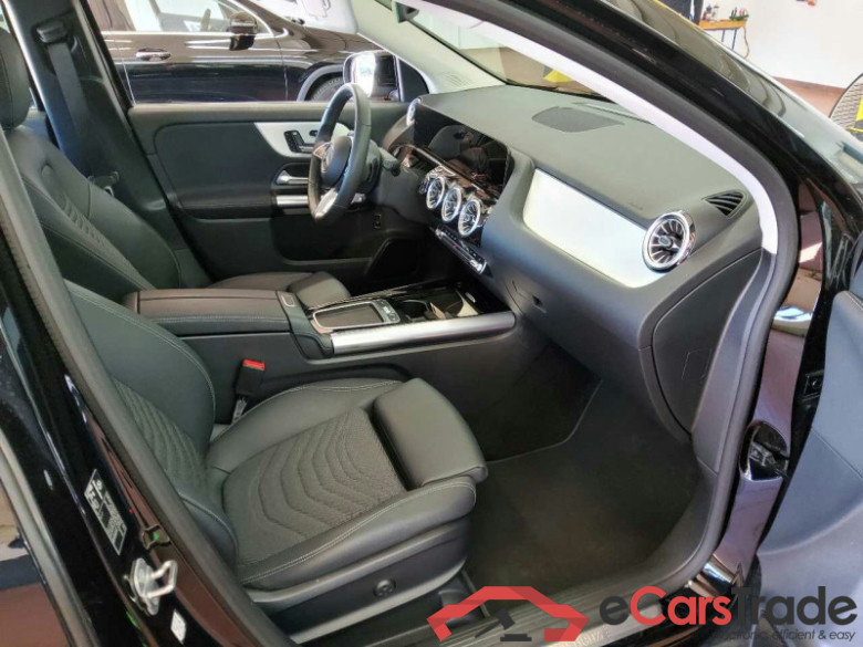 Mercedes-Benz GLA (BM 247)(02.2020->) DE - SUV5 GLA 200 EU6e, Edition Progressive Line, (Facelift) 2024 - 2026 #3