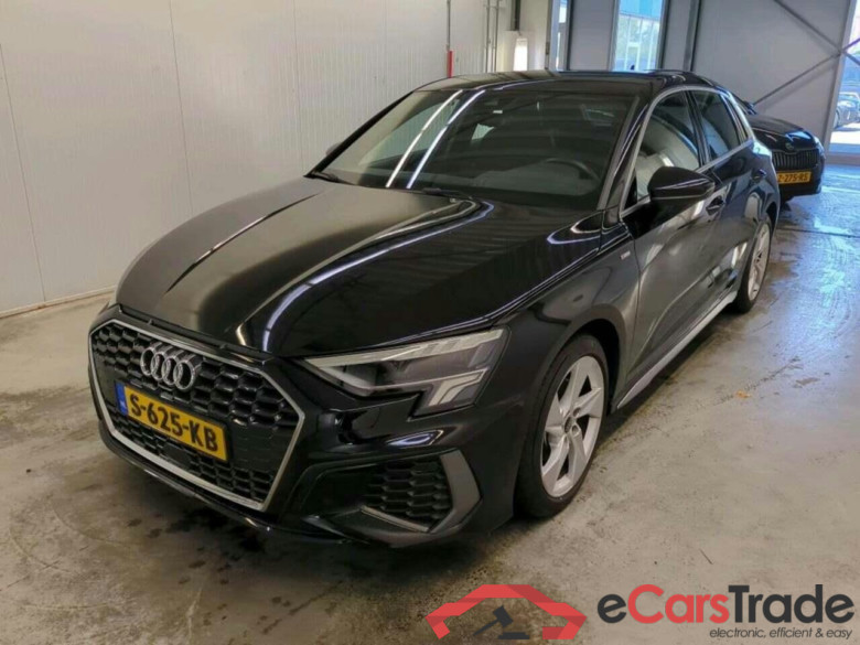 AUDI A3 Sportback 30 TFSI S edition #1