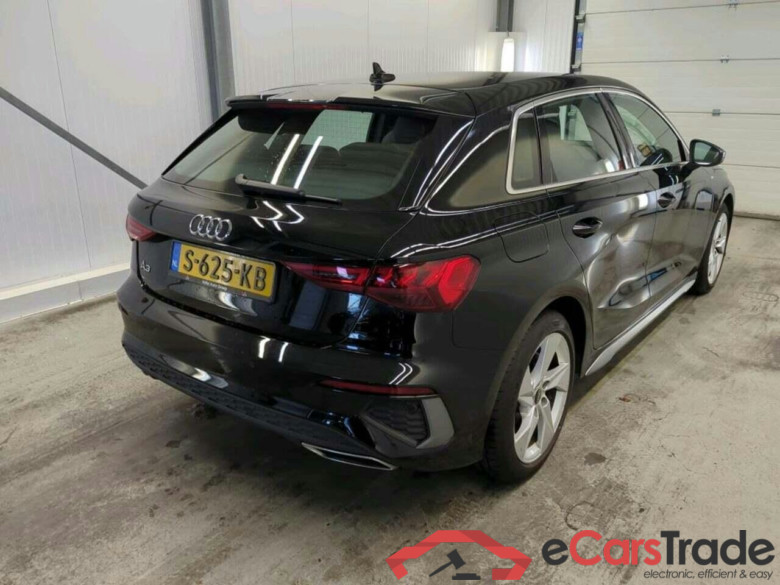 AUDI A3 Sportback 30 TFSI S edition #2
