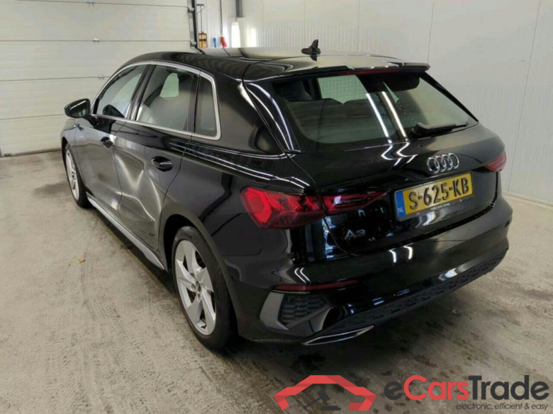 AUDI A3 Sportback 30 TFSI S edition #6