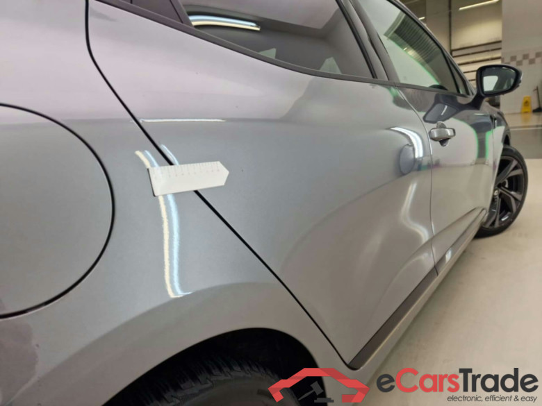 RENAULT CLIO 1.6 E-TECH HYBRID TECHNO AUT. #5