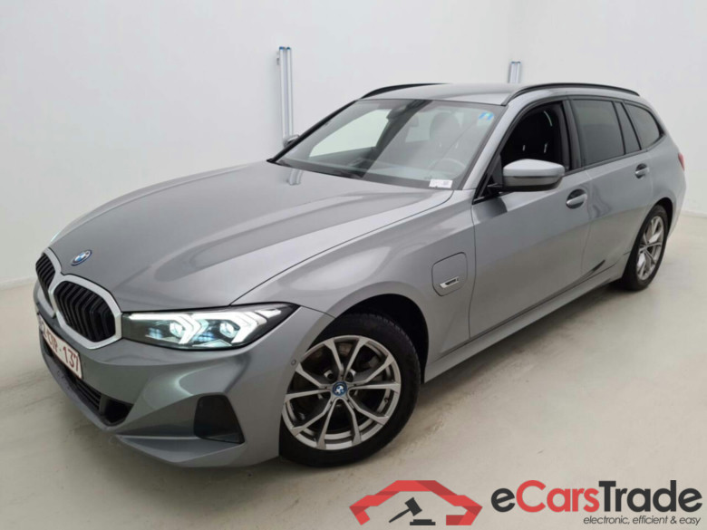 BMW 3-SERIE TOURING 330E AUT #1