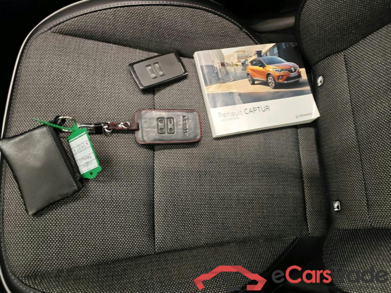 Renault Captur Plug-in Hybrid 160 Business E-TECH 5d #4