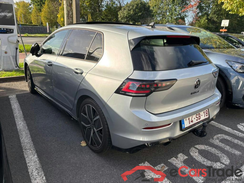 VOLKSWAGEN Golf VIII 1.5 eTSI R-Line DSG #4