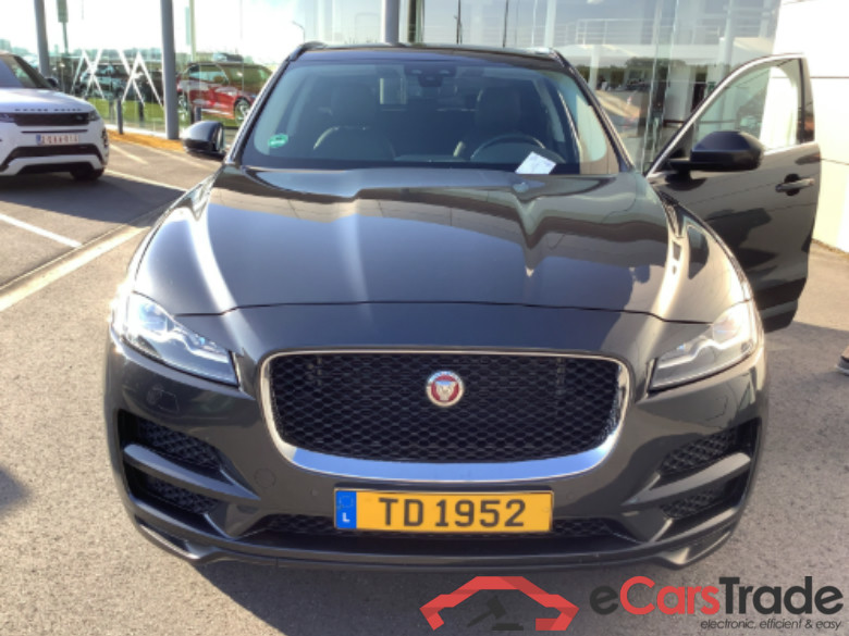JAGUAR F-PACE 2.0 D 132kW 4x4 Aut. Prestige #3