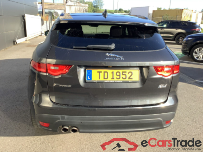 JAGUAR F-PACE 2.0 D 132kW 4x4 Aut. Prestige #4